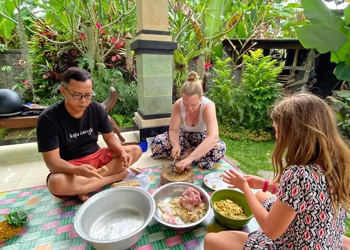 Séjour chez l'habitant D Sari Wooden House Bangli