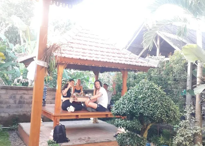 Séjour chez l'habitant D Sari Wooden House Bangli